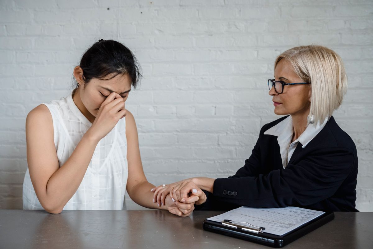 Supportive consultation with an adviser